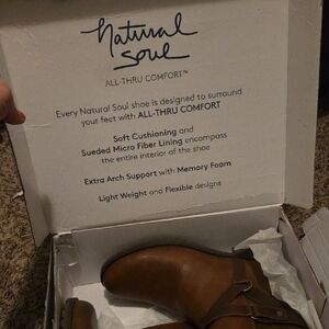 Natural Soul Tan Ankle Boots
